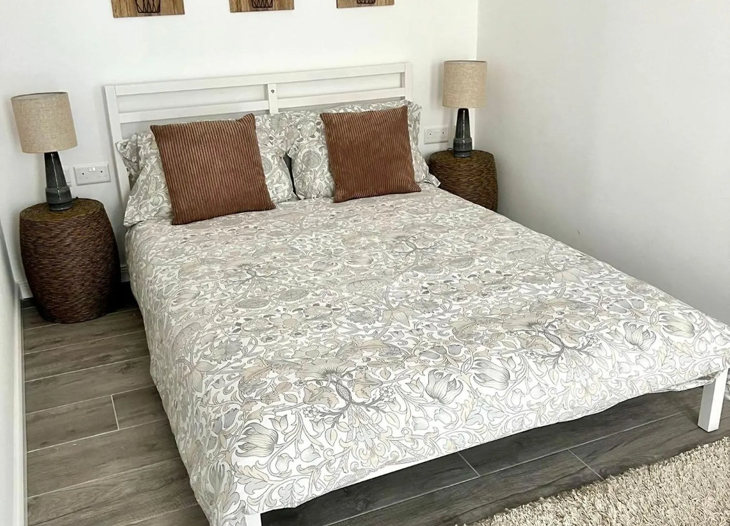 Stylish Boutique Duplex Apartment Home With Outdoor Space - Grey Hamrun 0*,  Malta