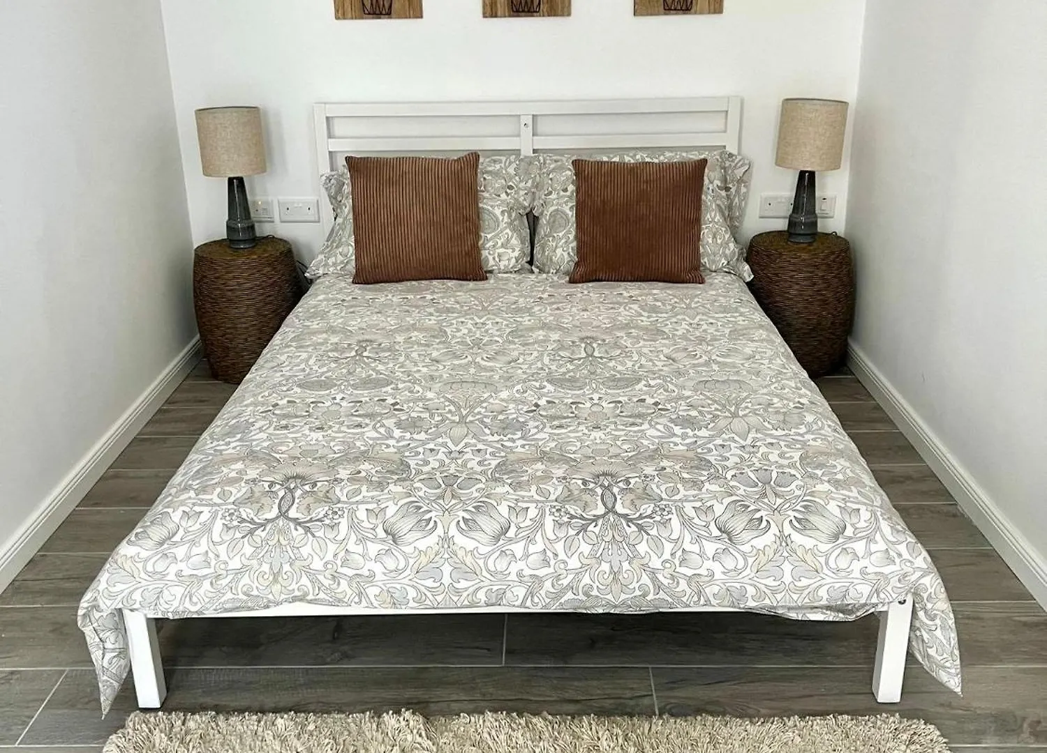 Stylish Boutique Duplex Apartment Home With Outdoor Space - Grey Hamrun Malta