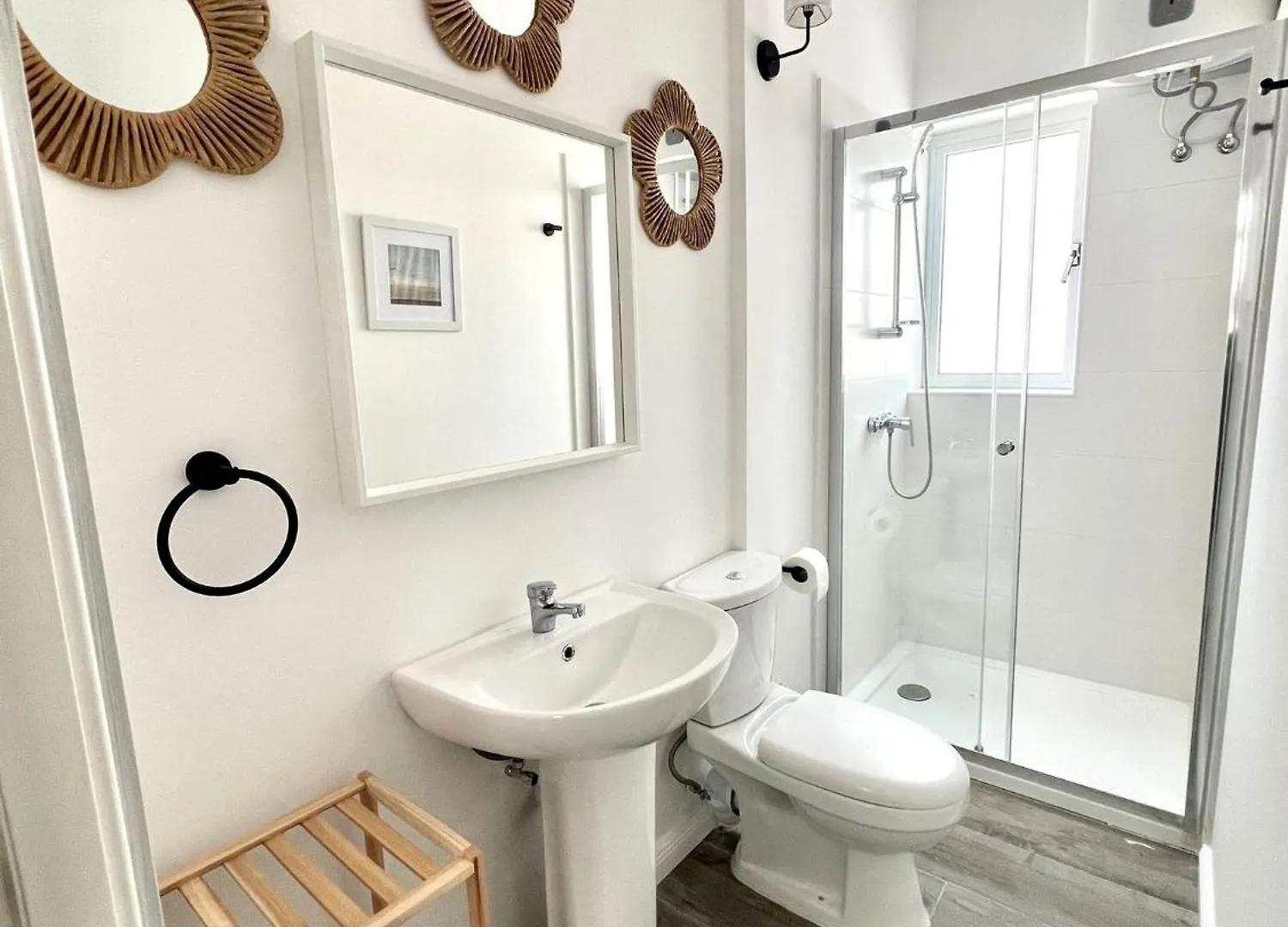 Stylish Boutique Duplex Apartment Home With Outdoor Space - Grey Hamrun Malta